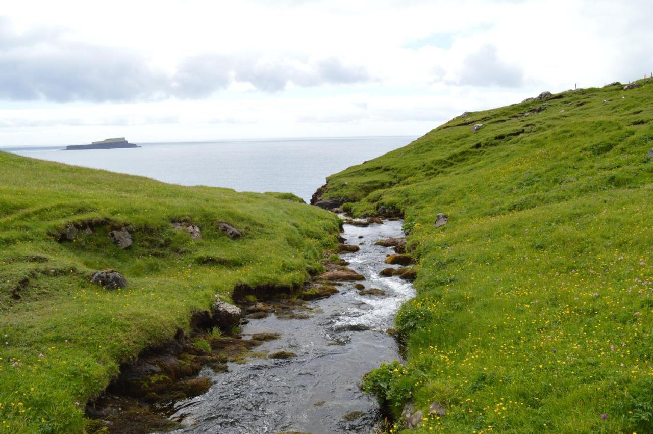 Mulafossur Cottage No 3 By Famous Waterfall In Gasadalur Extérieur photo